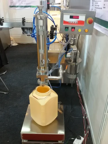 Automatic Curd Filling Machine